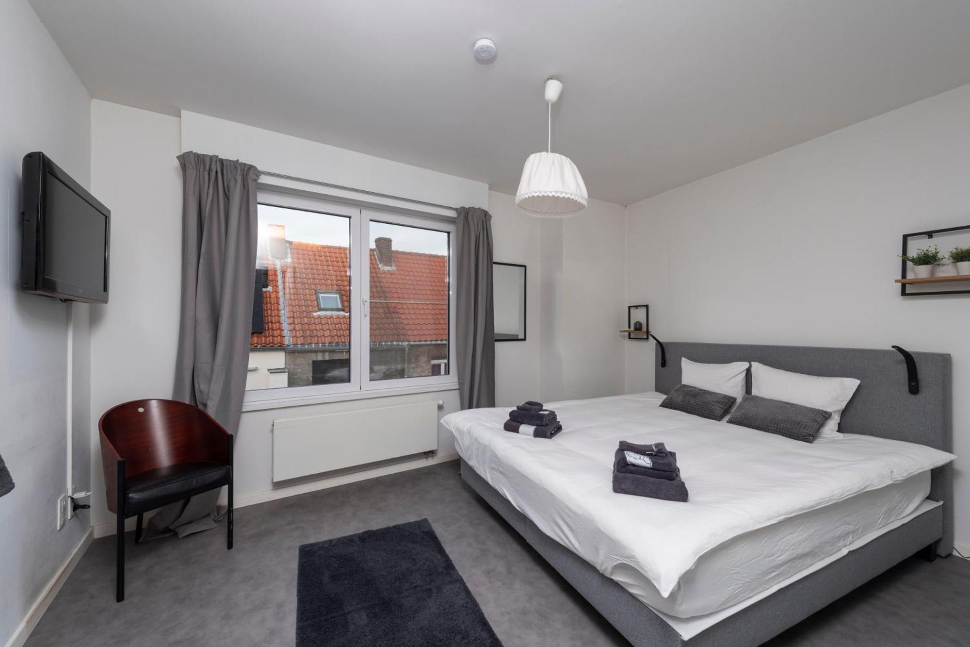 Chez Rg Apartment Брюж Екстериор снимка